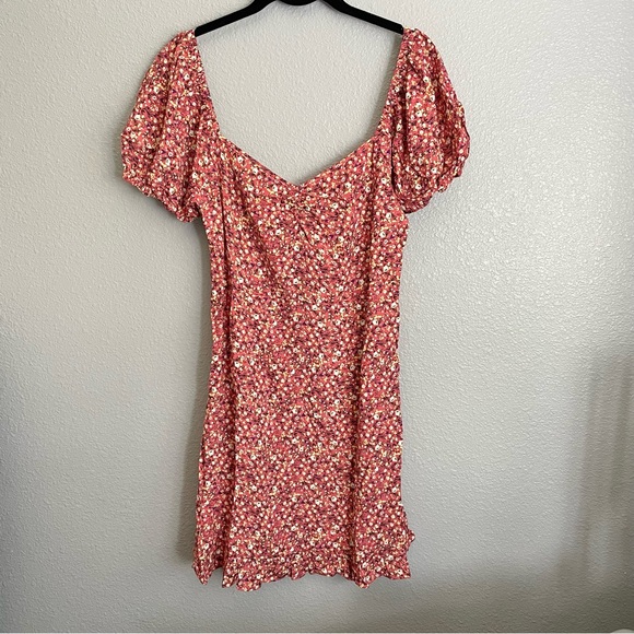 Cupshe Floral Puff Sleeve Dress Size S NWT - Picture 3 of 9